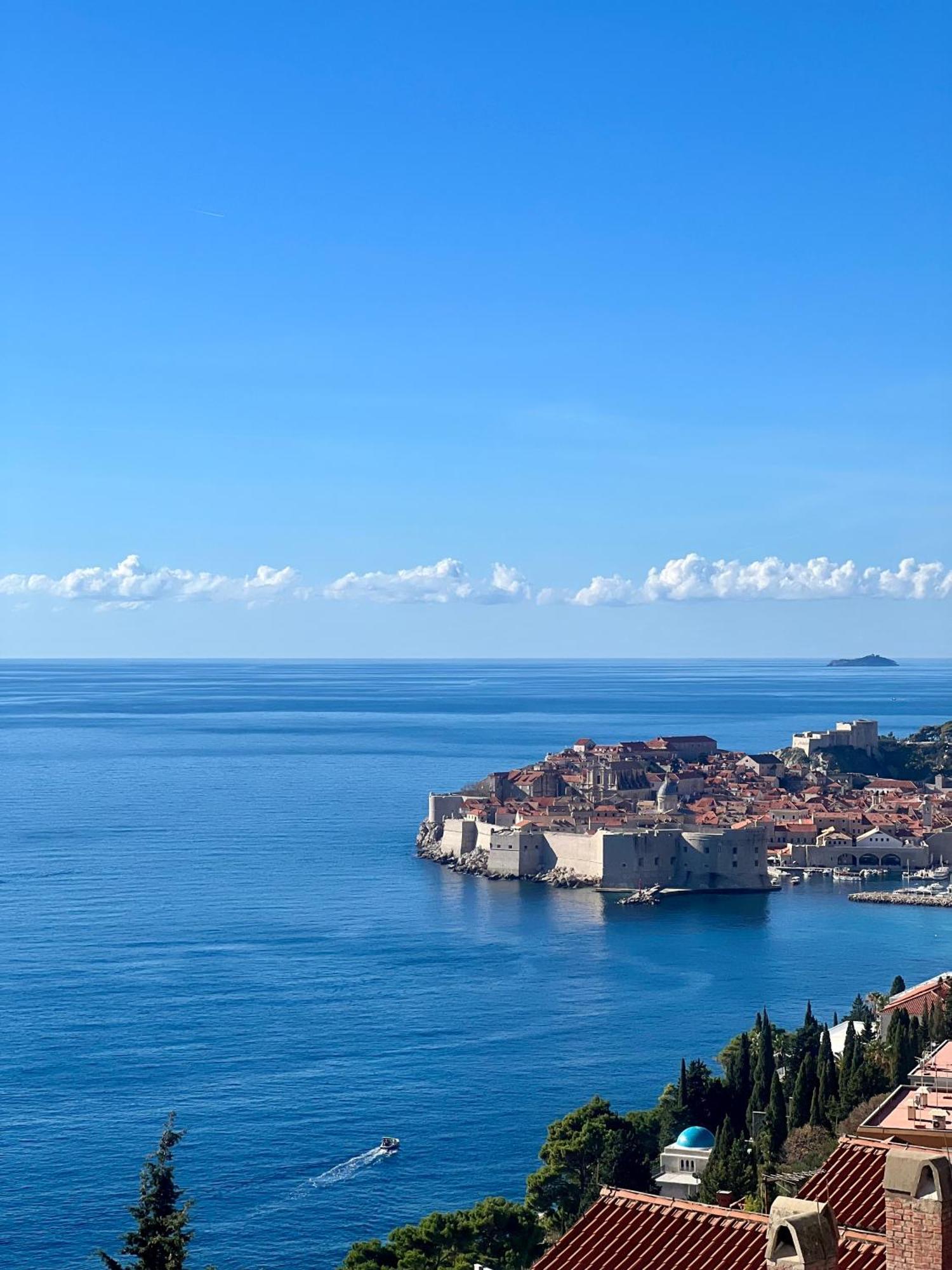 Three Bedroom Apartment With Old Town View - Orlanda'S Apartment Dubrovnik Buitenkant foto